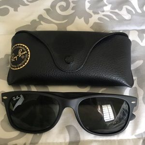 Ray Ban New Wayfarer Sunflasses